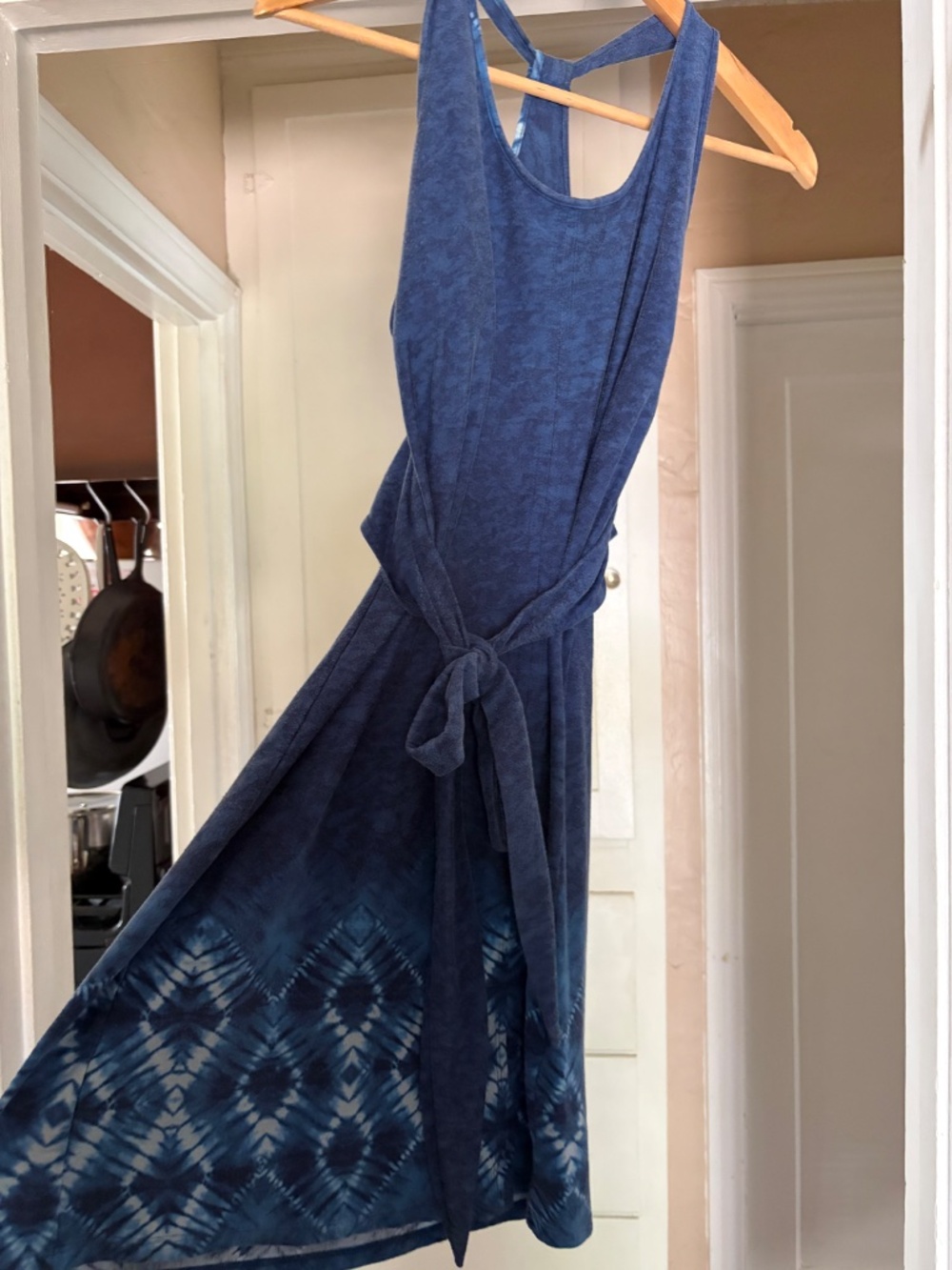 🌊 Patagonia Blue Tie-Dye Halter Dress – Size M | Built-In Bra